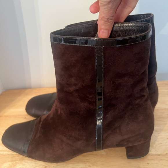 Salvatore Ferragamo Brown Suede Ankle Boots vintage’s - Picture 6 of 14